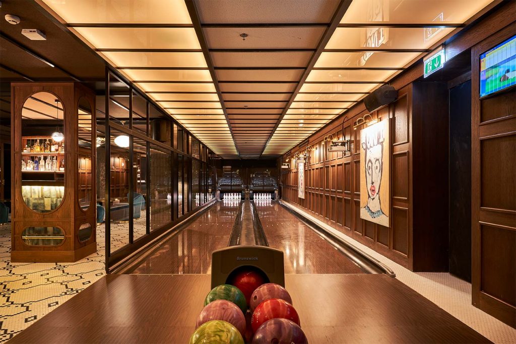 indoor bowling