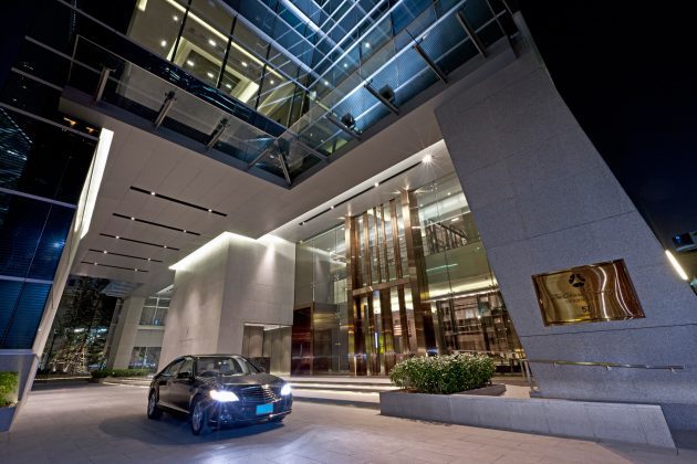 The Okura Prestige Bangkok Hotel Entrance
